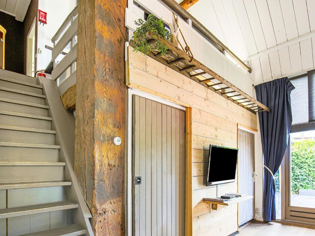 Traditional Farmhouse In Egmond Aan Den Hoef With Sauna Rinnegom Exterior photo